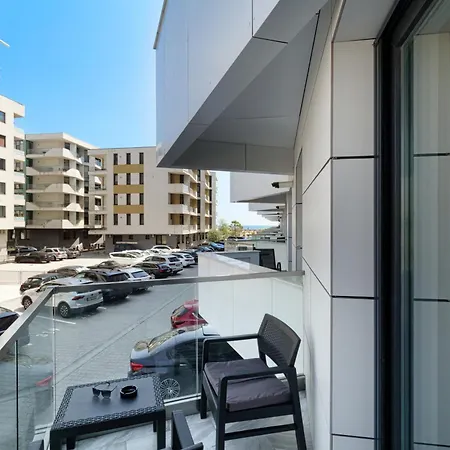 Chill Side - Infinity Pool & Năvodari