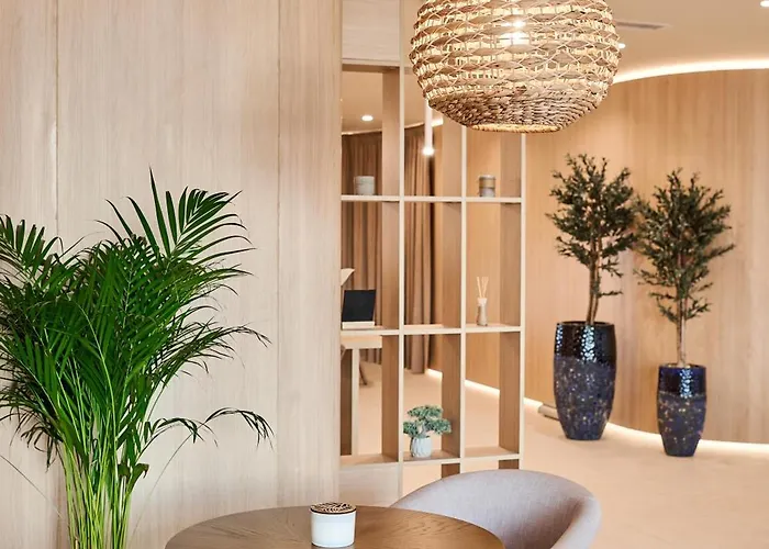 Chill Side - Infinity Pool & Năvodari