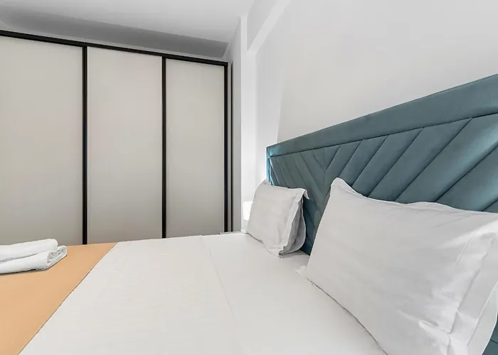 Chill Side - Infinity Pool & Apartmán *